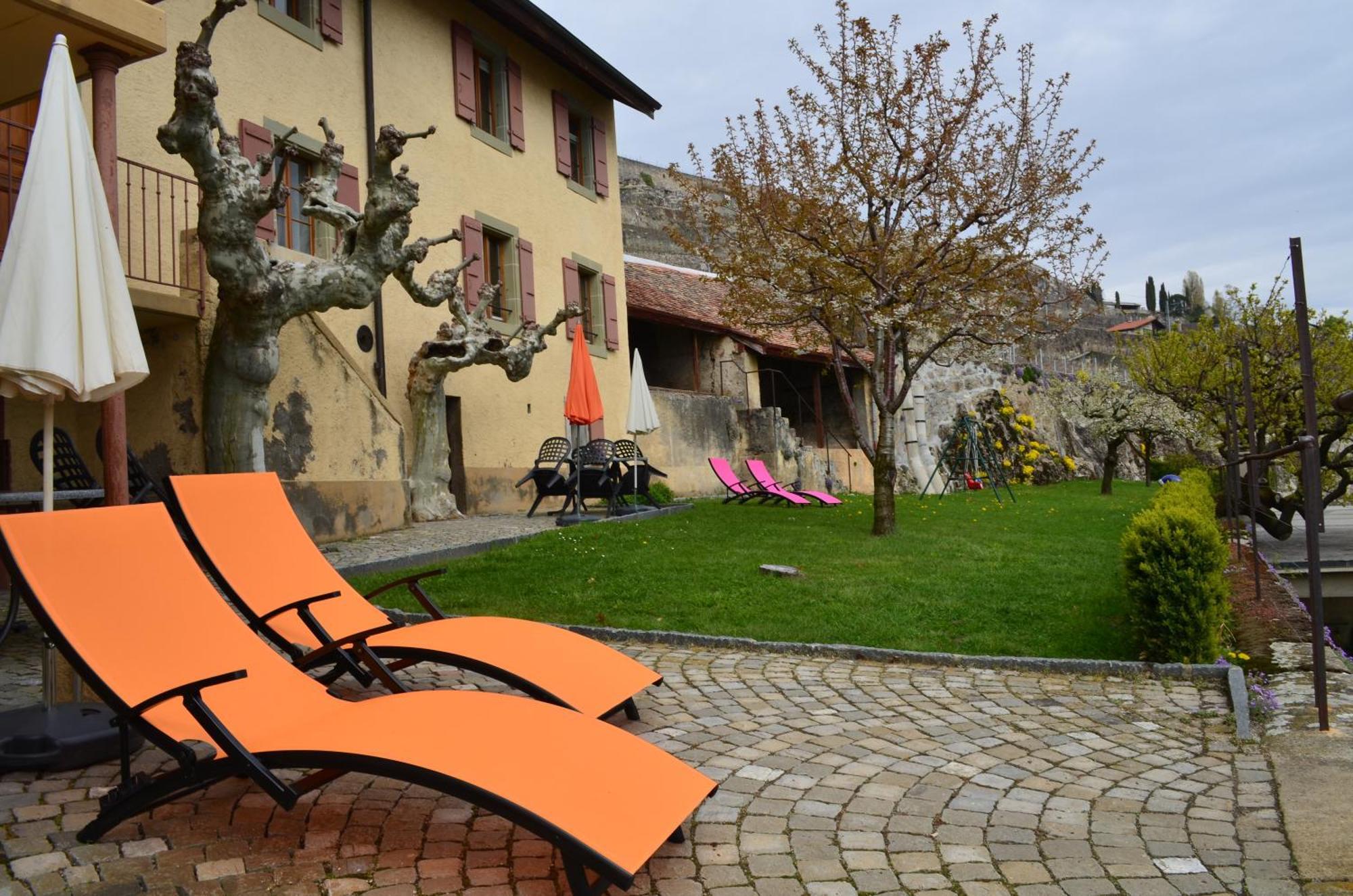 Hotel Domaine Du Burignon Saint-Saphorin Esterno foto